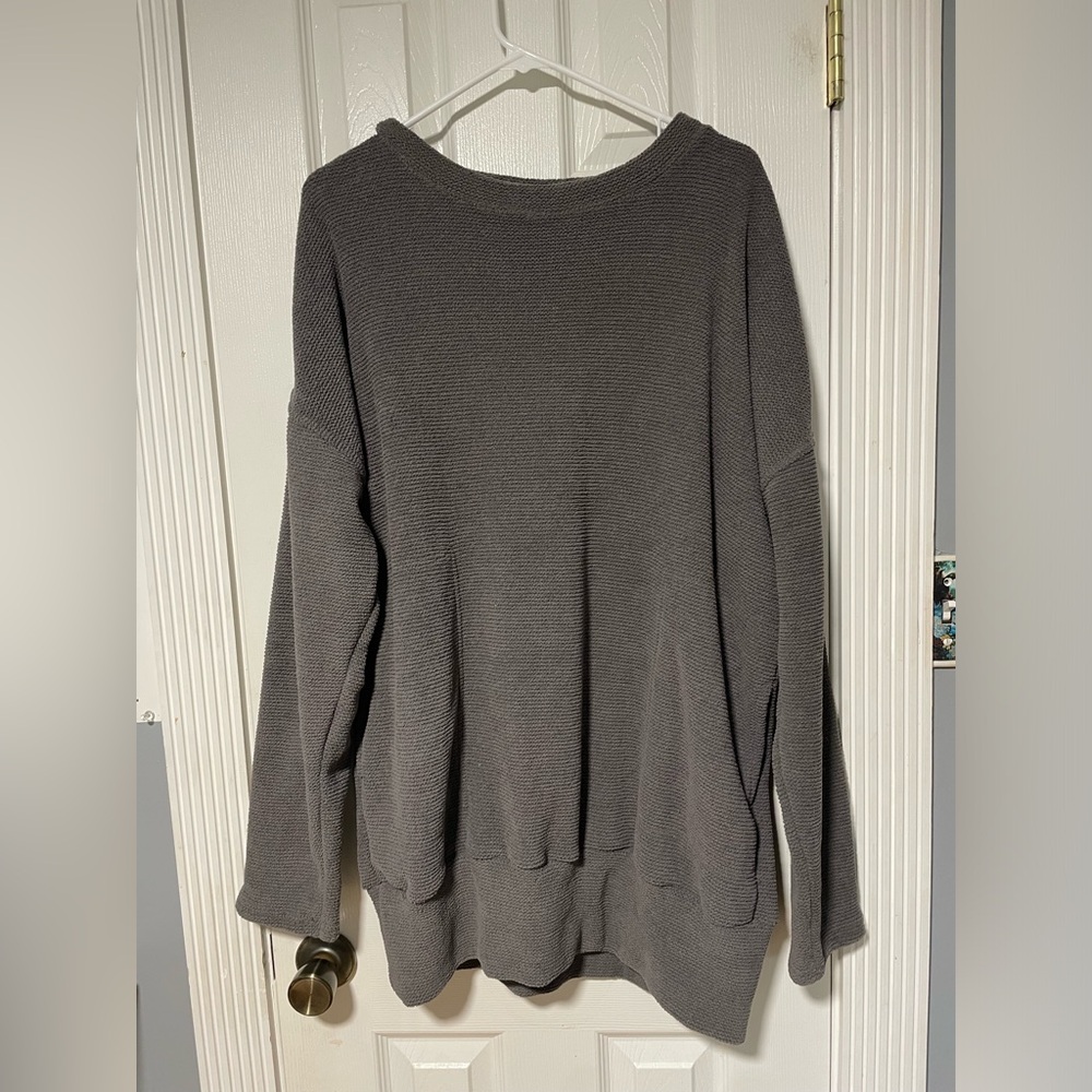 Free people beach green pullover crewneck